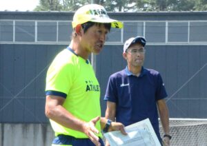 -2022-08-13-19.41.32-300x212 ブラジルに留学してプロを目指した坂戸高サッカー部の大久保亮祐監督　30歳で教員採用試験に合格